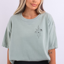 Load image into Gallery viewer, Personalized Birth Flower Bouquet Tee
